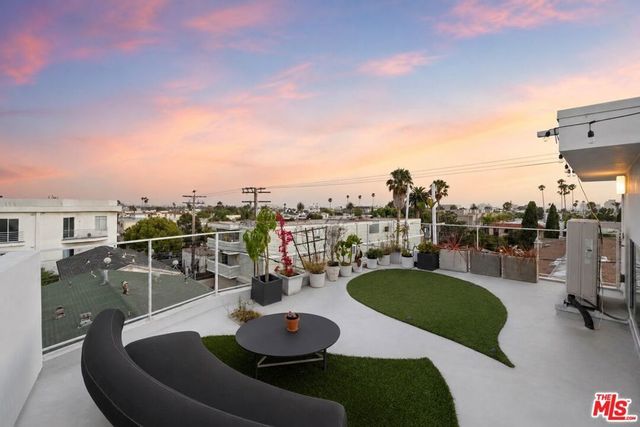 1244 14th Street # E, Santa Monica