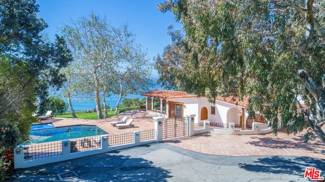 32752 Pacific Coast Highway, Malibu