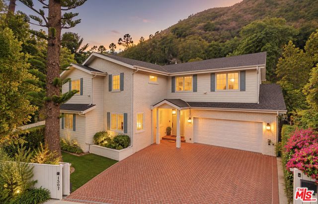 1507 N Bundy Drive, Los Angeles