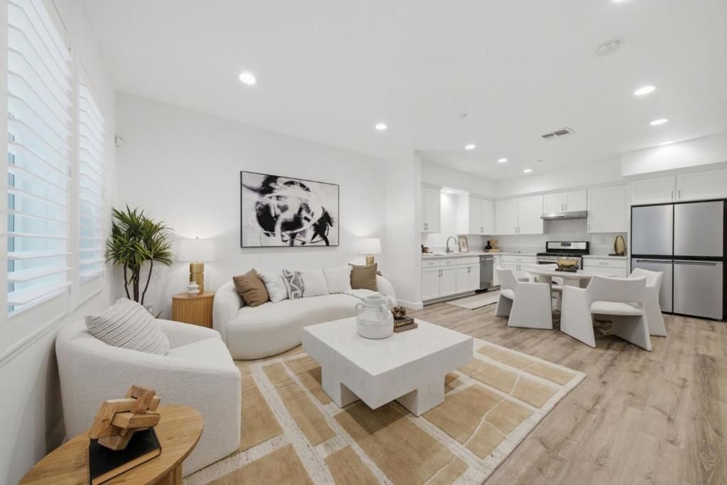 8555 Boardwalk Way, Newark