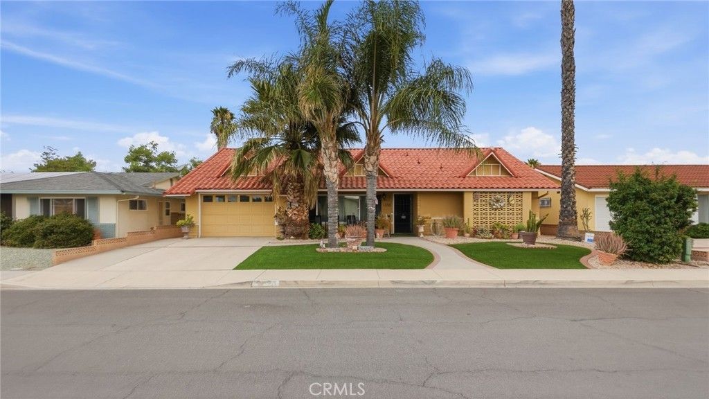 1180 Amberwood Drive, Hemet