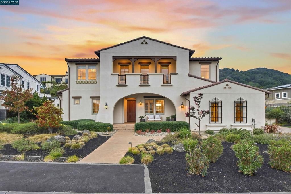 26 Coffee Berry Lane, Orinda