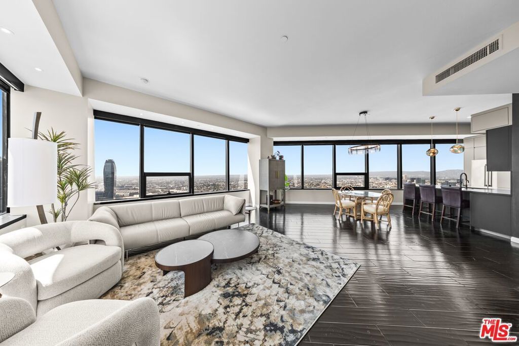 1100 Wilshire Boulevard # 3208, Los Angeles
