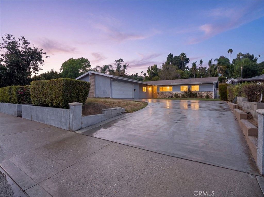 901 Val Vista, Pomona