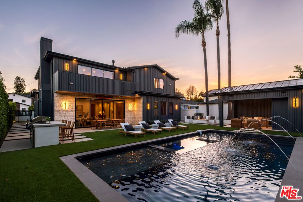15473 La Maida Street, Sherman Oaks
