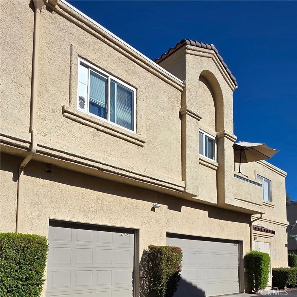 21128 Gladiolos, Lake Forest