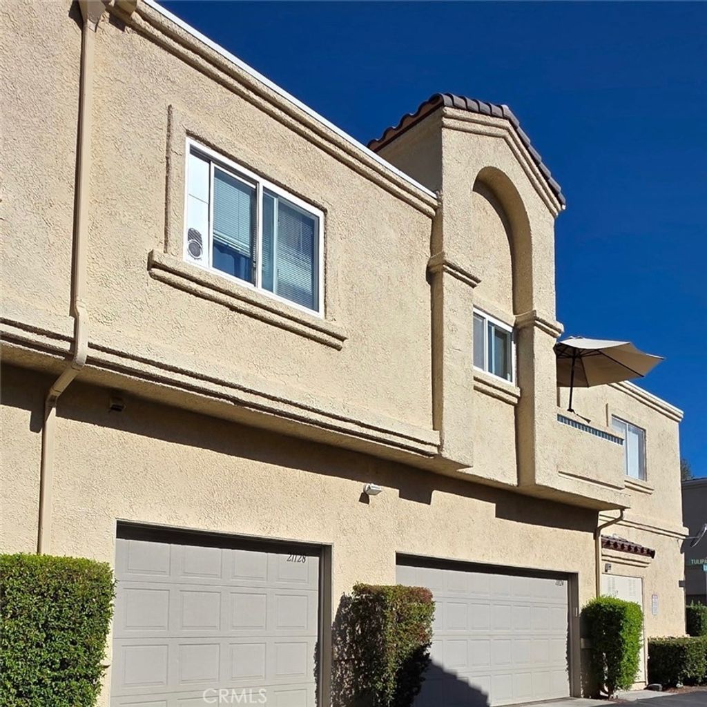 21128 Gladiolos, Lake Forest