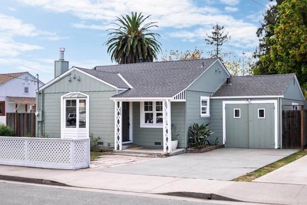 229 Poplar Avenue, Santa Cruz