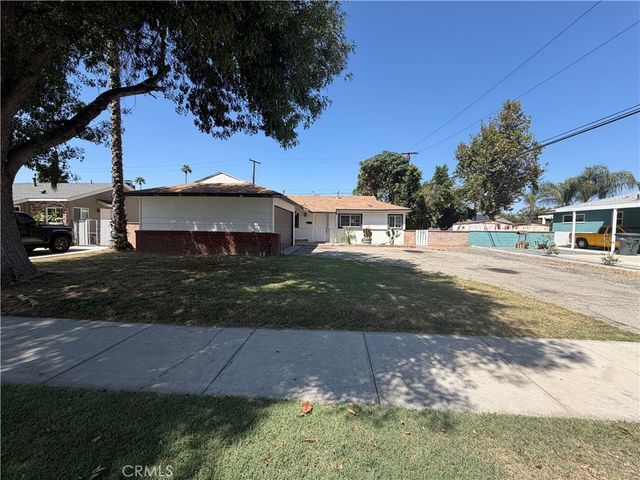 8005 Garfield Street, Riverside