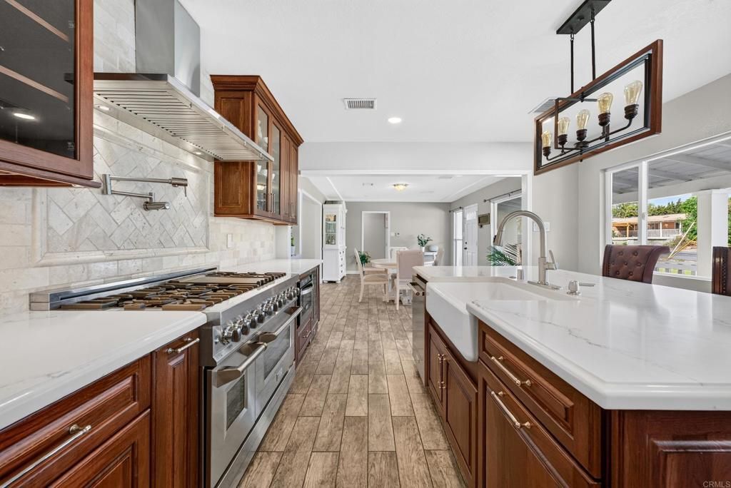 2424 Washington Street, Lemon Grove