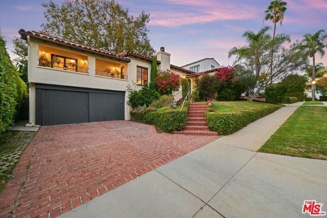 10323 Dunkirk Avenue, Los Angeles