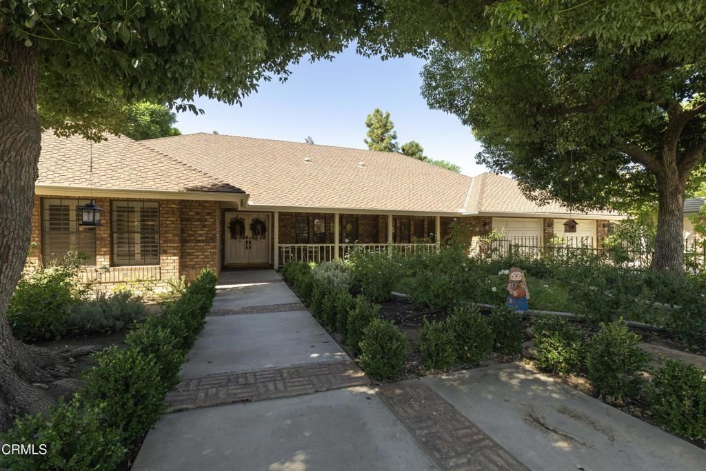2201 Haggin Oaks Boulevard, Bakersfield