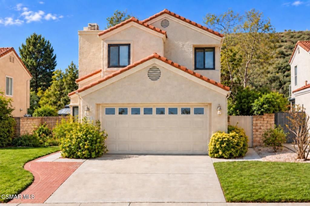 6879 Pecan Avenue, Moorpark