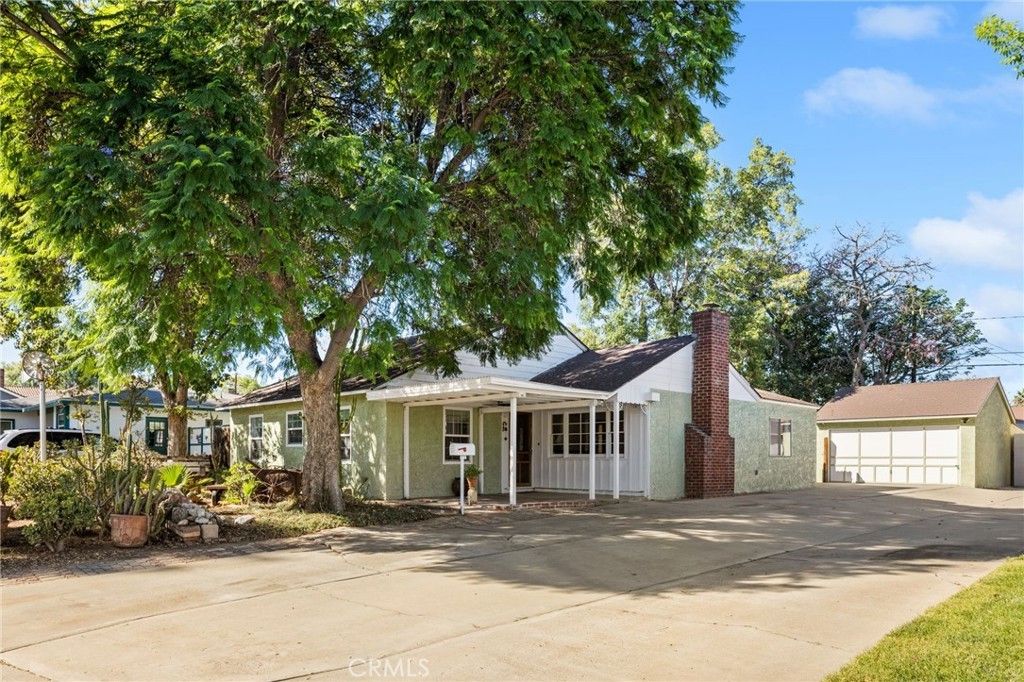 6825 Glacier Drive, Riverside