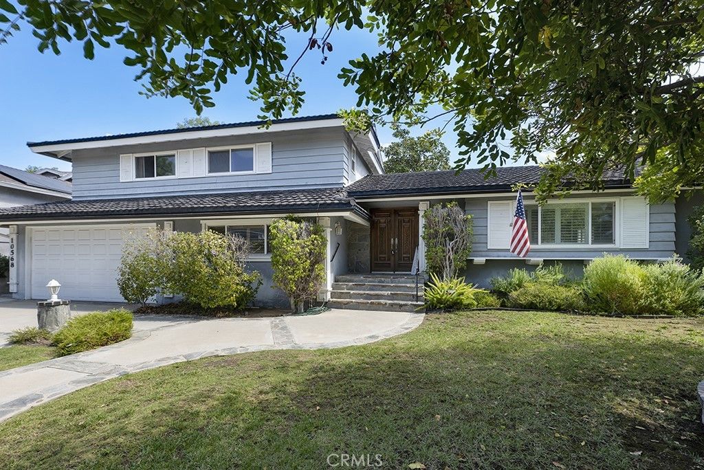 10568 Des Moines, Porter Ranch