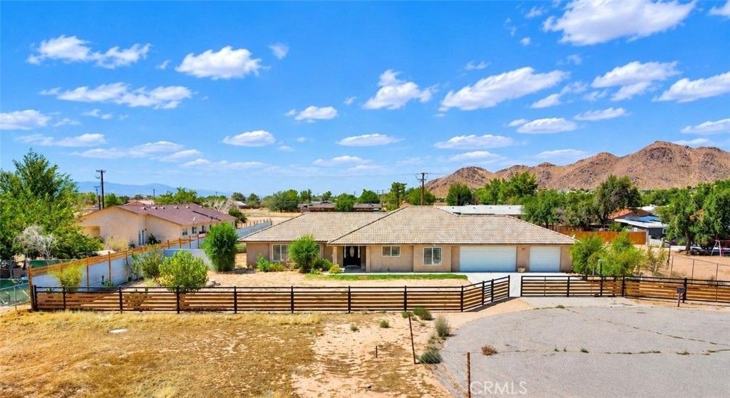 15616 Winnebago, Apple Valley