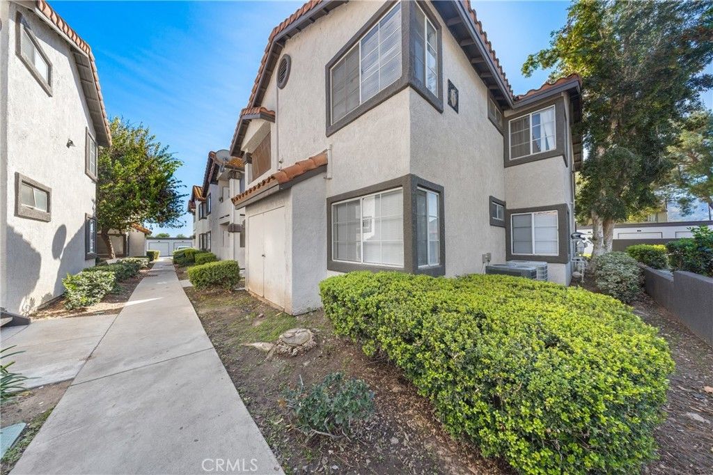16377 Lakeshore # 6k, Lake Elsinore