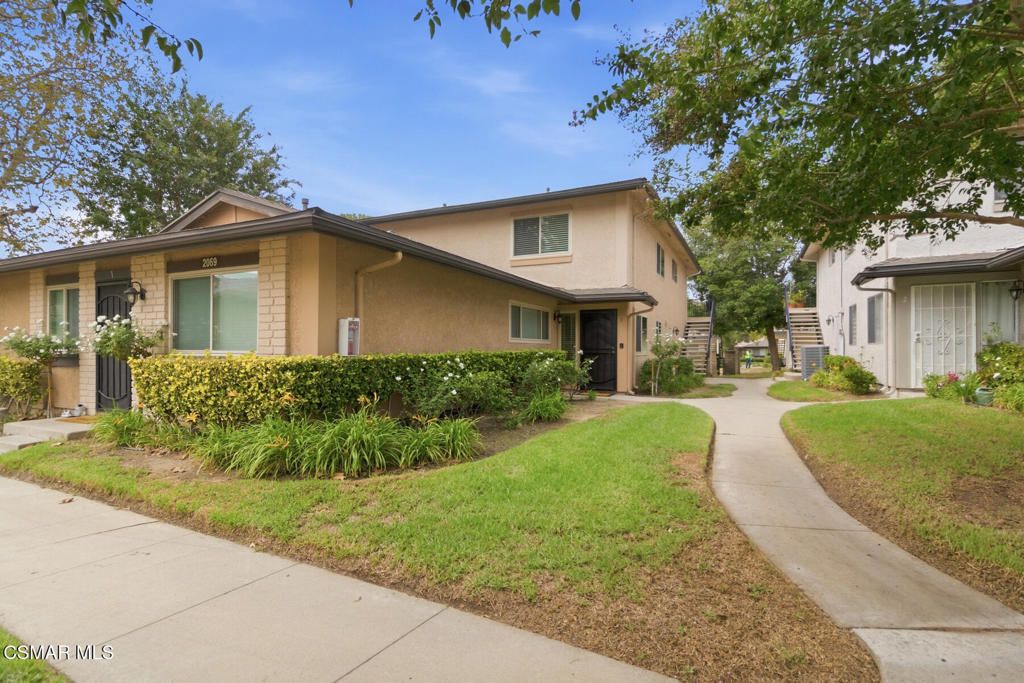 2069 N Avenida Refugio #2, Simi Valley