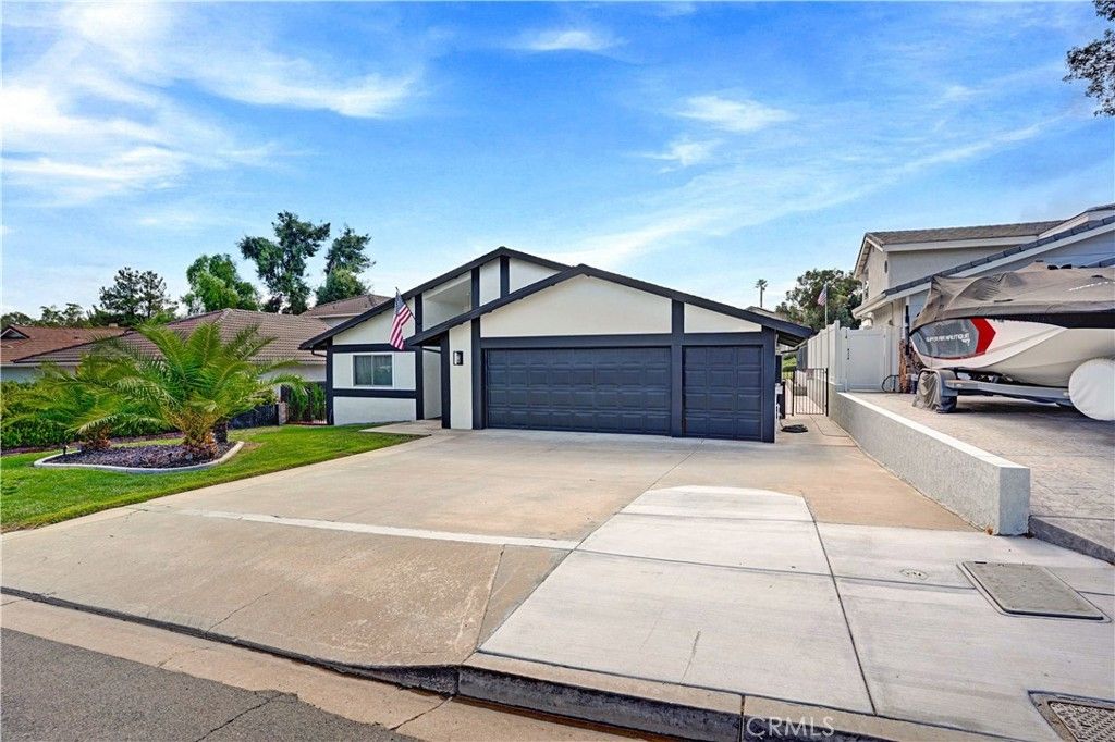 23189 Continental Drive, Canyon Lake