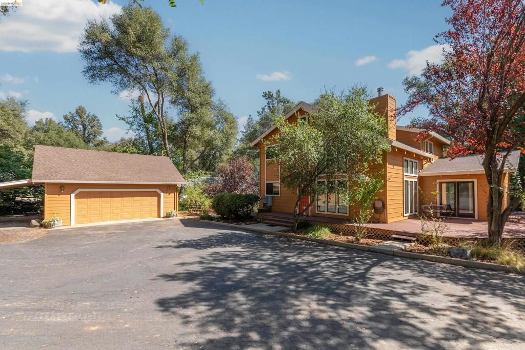 20425 Brook Dr., Sonora