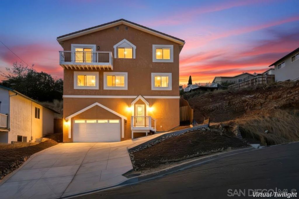 1302 La Presa Ave., Spring Valley