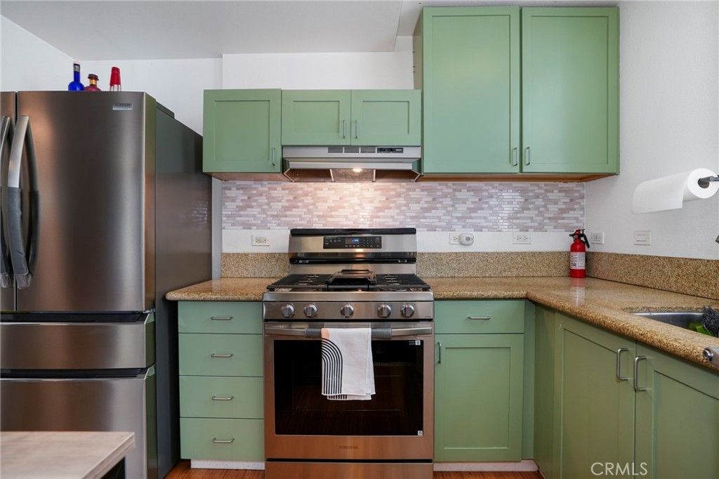 302 E 19th # 3, Long Beach