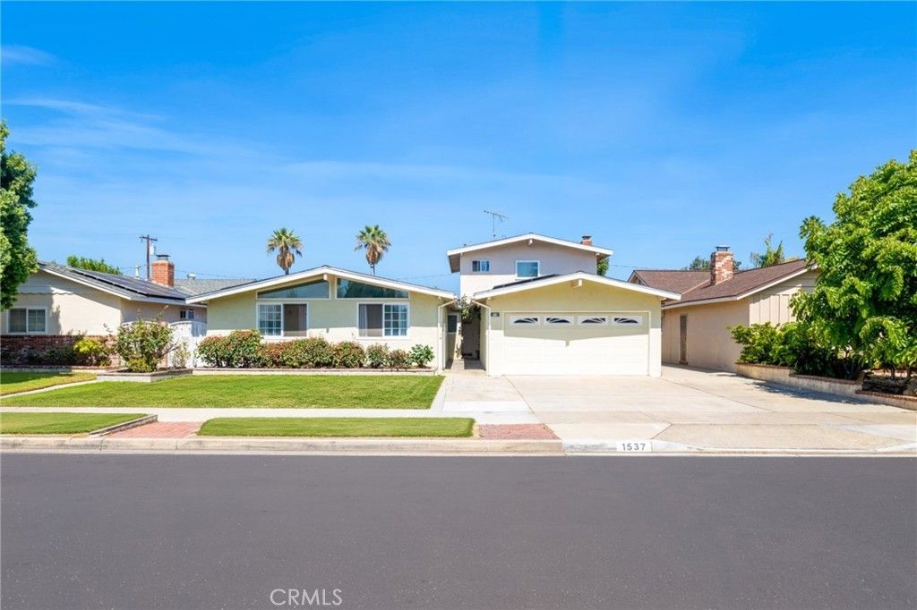 1537 W Edithia, Anaheim