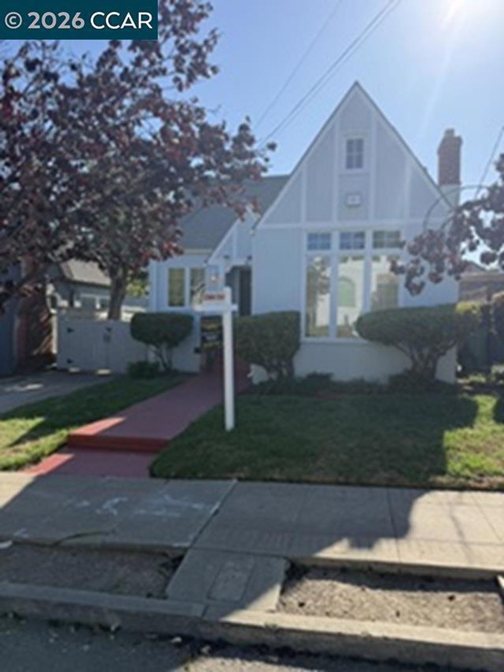 5421 Brann St, Oakland
