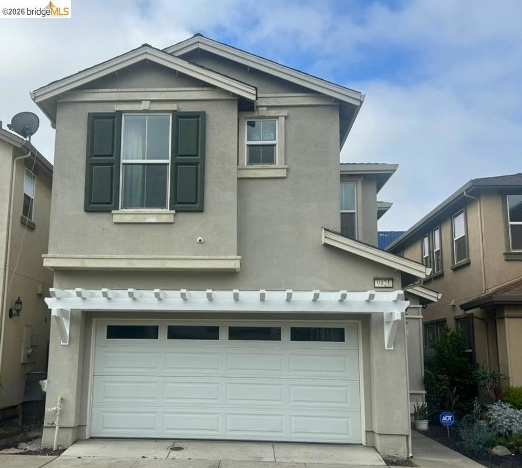 9421 Dunbar Dr, Oakland