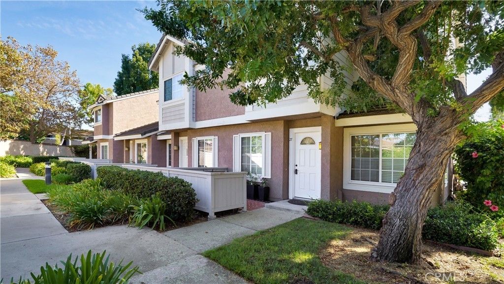 27 Christamon S, Irvine