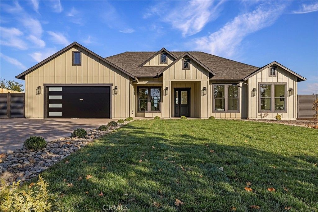 5280 Laguna Court, Paradise