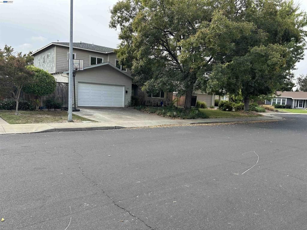 649 Jade Pl, Livermore