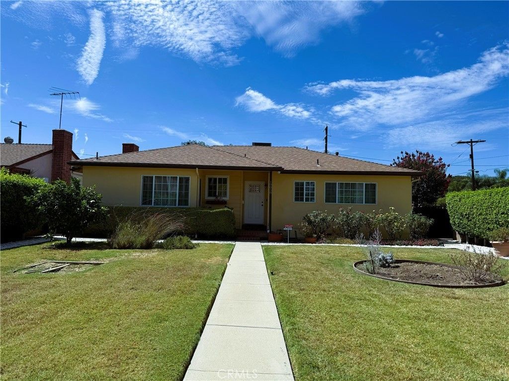 19858 Sherman Way, Winnetka