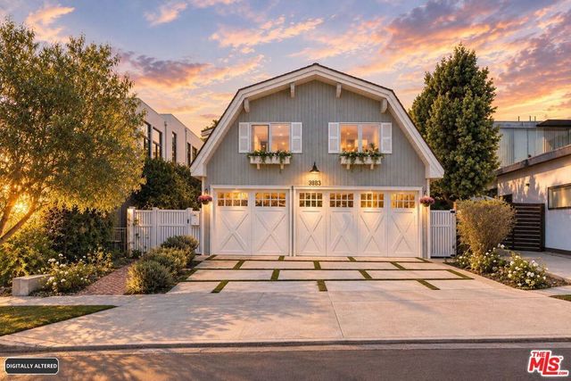 7727 W 82nd Street, Playa Del Rey