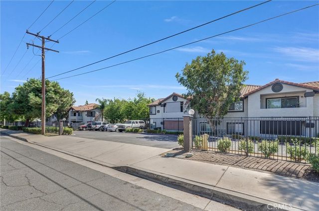 16377 Lakeshore # 2b, Lake Elsinore