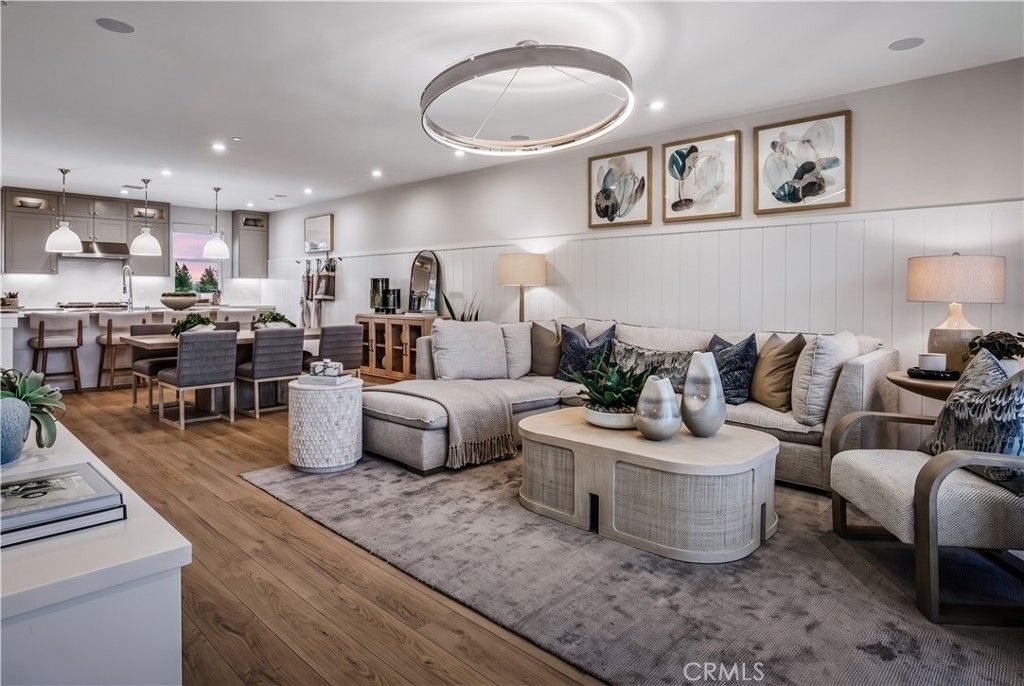 117 Sawtelle, Irvine