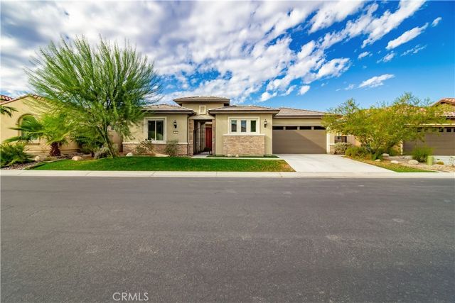 16 Burgundy, Rancho Mirage