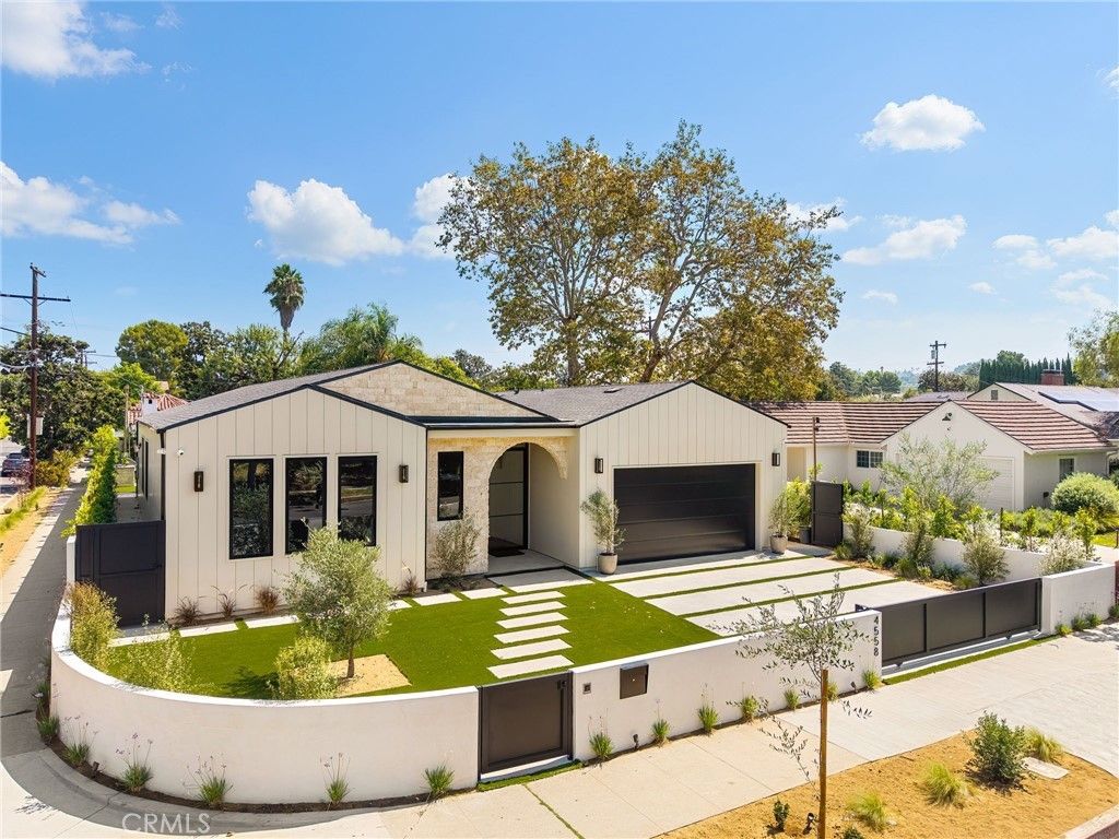 4558 Allott Avenue, Sherman Oaks