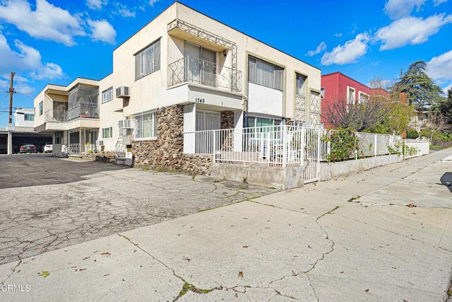 1749 N Edgemont Street, Los Angeles