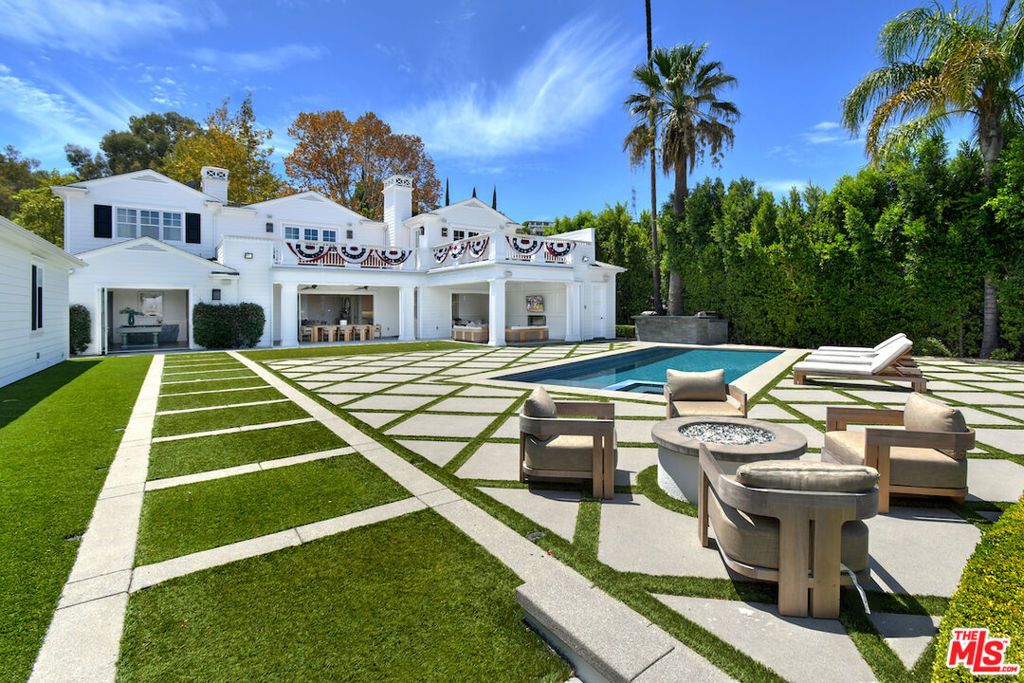 4760 Amigo Avenue, Los Angeles
