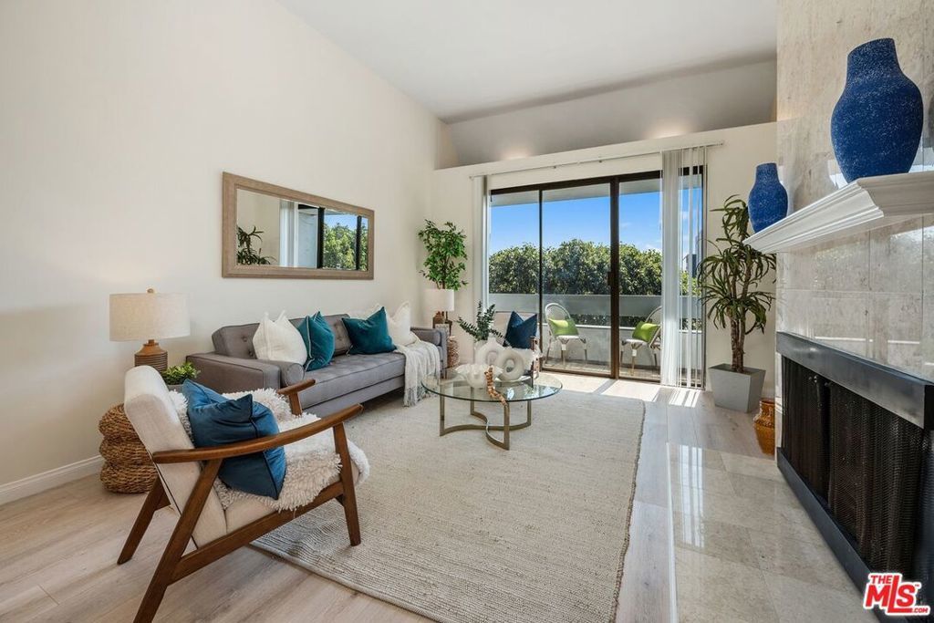 1252 11th Street # Ph 306, Santa Monica