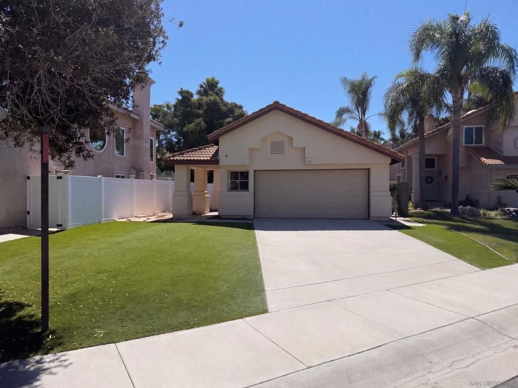 1827 Corte Amarillo, Oceanside