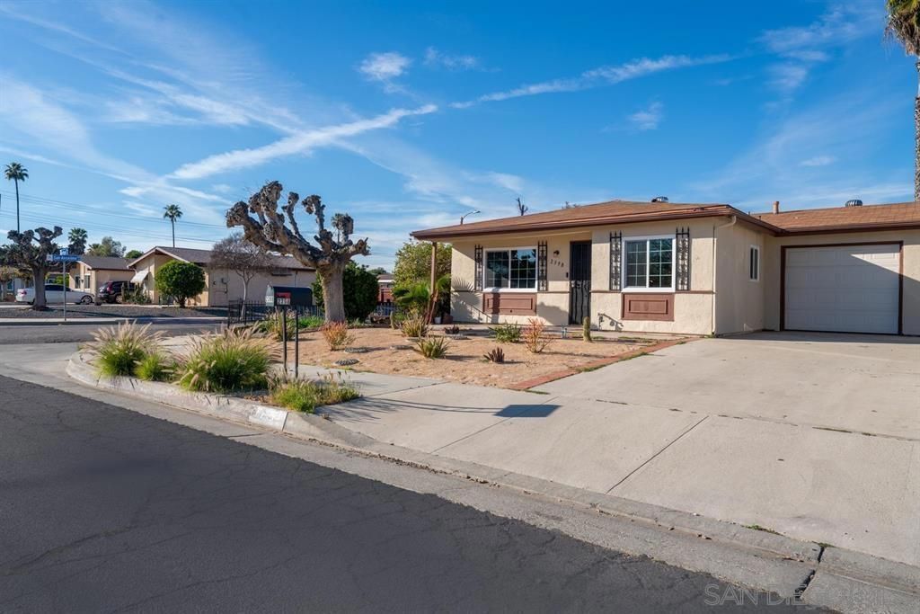2398 San Bernardo Ave, Hemet