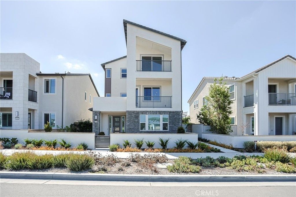 528 Gadwall, Irvine