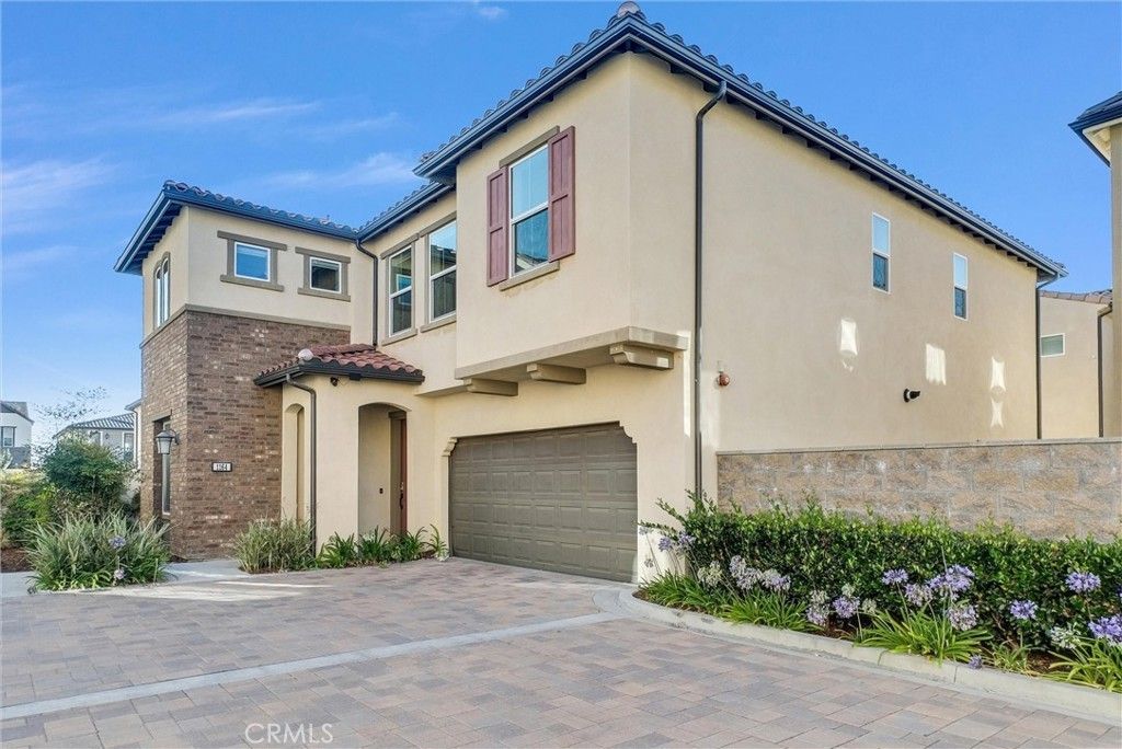 1164 Portola Oaks Dr, Lake Forest
