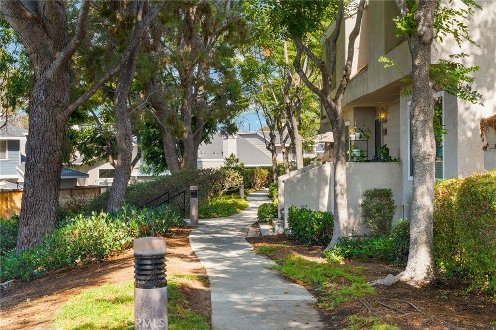 26357 W Grove # 56, Lake Forest
