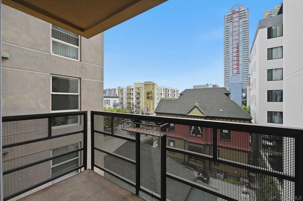 1225 Island Ave # 409, San Diego