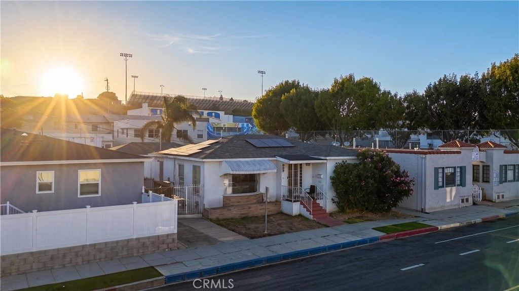 1631 S Cabrillo, San Pedro