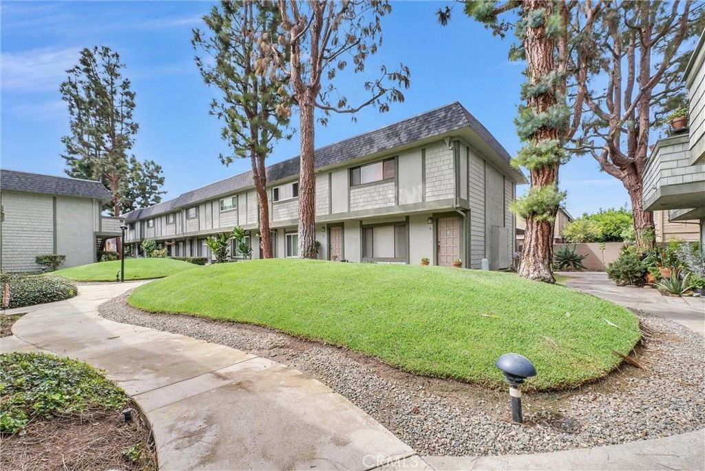 229 W Wilson Street # 10, Costa Mesa