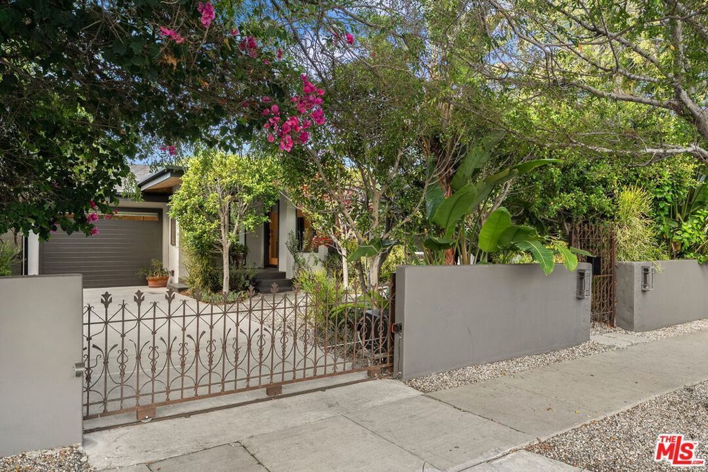 3775 Maplewood Avenue, Los Angeles